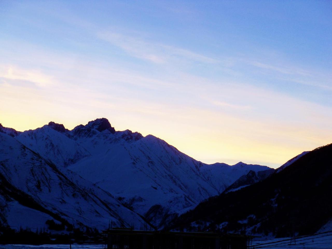 ---Allegria House--- Kazbegi Kültér fotó
